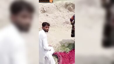 Desi Pakistani mms of big ass randi fucked outdoor