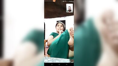 Tamil bhabhi exposing in naked video call (with audio)