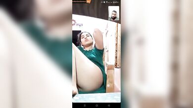 Tamil bhabhi exposing in naked video call (with audio)