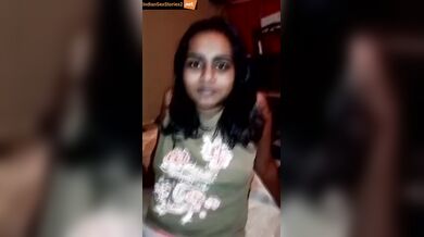 Sexy tamil girlfriend showing her wet pussy (rubbing G spot)