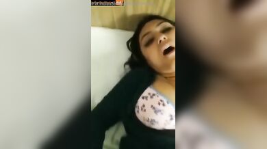 Desi randi girl fucking and talking dirty in hindi