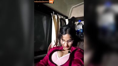 Sexy tamil girl Khadija naked show from bus