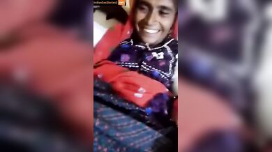 Rajasthani milf aunty hot chut fucking bf film