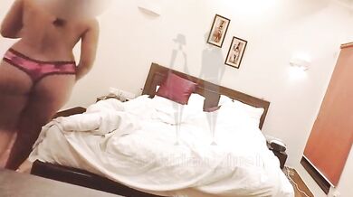 Smriti jain hotel guard viral dare video
