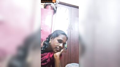 Desi kannada stepmom giving handjob to son