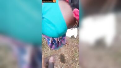 Tamil aunty and lover outdoor video with clear audio
