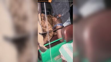 Desi shemale fucked in autoriksha sex video