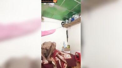 Bengali Bhabhi sucking big lund and riding it nicely