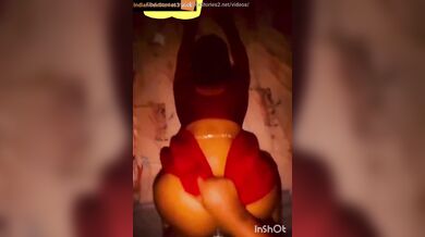 Mallu mom in red saree and blouse ass fucked