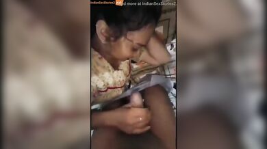 Tenant bhabhi in nighty stroking big lund in hindi audio bf