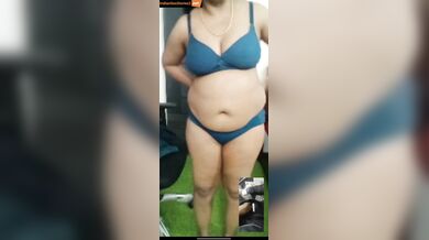 Kannada mom showing her pussy in live video call