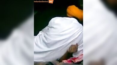 Sardar sarpanch ji fucking mature Punjabi aunty in xxx mms