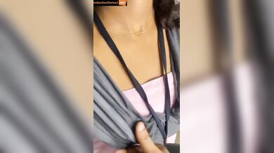 Young tamil office girl boobs pressing mms