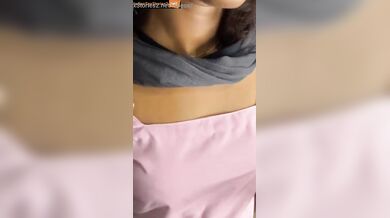 Young tamil office girl boobs pressing mms
