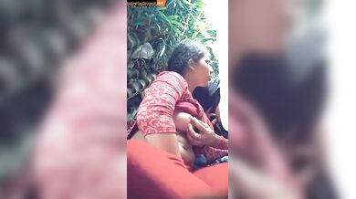 Telugu aunty hot boobs sucking clip with her lover