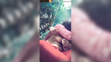 Telugu aunty hot boobs sucking clip with her lover