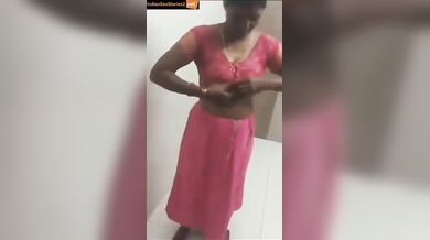 Cheating south Indian lady gets hairy pussy fucked