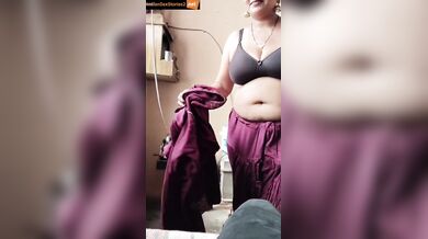 Bank manager and bihari aunty affair sex (update)