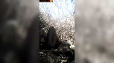 Desi aunty outdoor sex with secret lover in forest