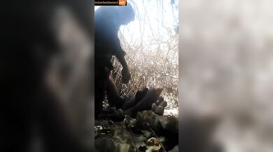 Desi aunty outdoor sex with secret lover in forest