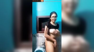 Kannada hostel girl smitha hot boobs selfie