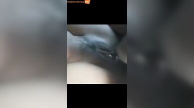 Unsatisfied Bhabhi and young labour guy fucked