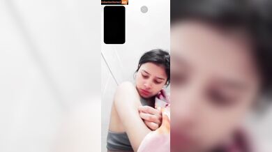 Bengali hot maal showing her boobs in live video call