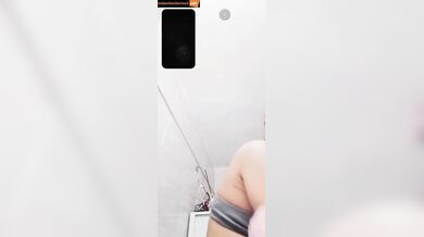 Bengali hot maal showing her boobs in live video call