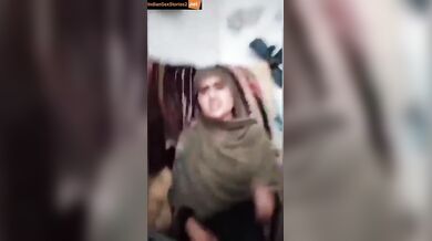 Muslim sali opening her boobs and chut for jija