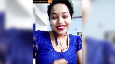 Lusty bhabhi dirty hindi talking in live show