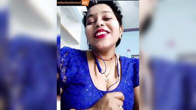 Lusty bhabhi dirty hindi talking in live show