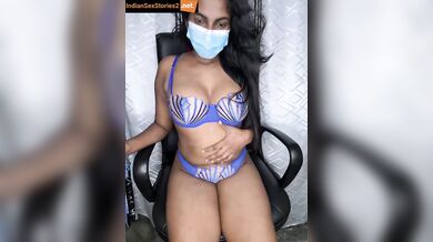 Mallu bhabhi sex toys fucking on nude webcam chatting