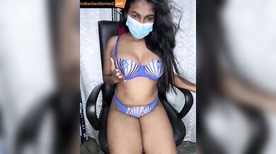 Mallu bhabhi sex toys fucking on nude webcam chatting