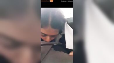 Mumbai college girl sucks boyfriend in heavy traffic