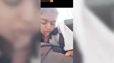 Mumbai college girl sucks boyfriend in heavy traffic