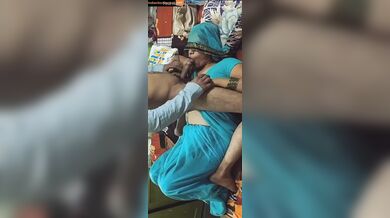 Sexy rajasthani mom shilpa sucking thick cock of neighbour