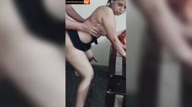 Friend’s milf mom giving vagina in standing fuck shot