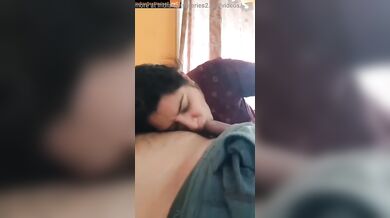 Married unsatisfied aunty sucking kunwara lund (hot MMS)