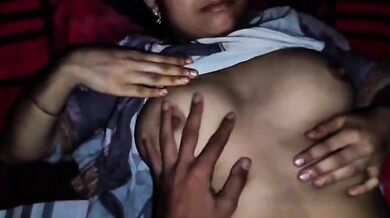 Village bhabhi boobs pressing chut rubbing hot video