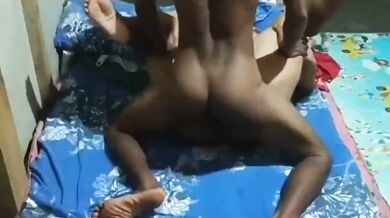 Housewife aunty lover boy hard fucking at home