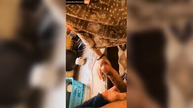 Shy desi housewife playing with lund!