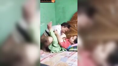 Bhabhi fucked budha kirana uncle for free groceries