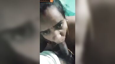 Mature tamil slut sucks cock and shows to her husband live