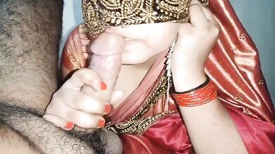 Meenu aunty sucking mota lund in ghunghat