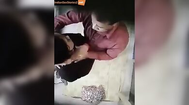 Tenant lover girl caught in covert camera mms