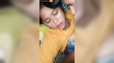 Delhi shopkeeper and assamese college girl full xxx video