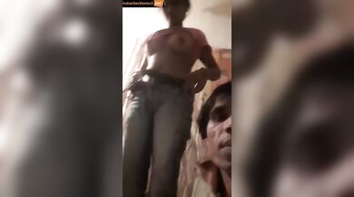 Unmarried niece full hot clean shaved chut mms made by uncle