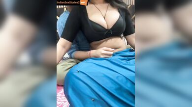 Busty bhabhi pallavi live boobs sucking show in hindi