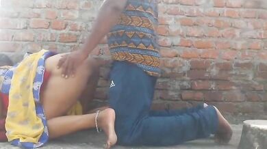 Indore hot bhabhi fucked by neighbour on the terrace