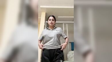 Beautiful punjabi maal girl trending selfies (updated)